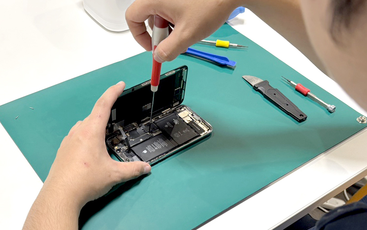 アイサポ南相馬店 作業風景