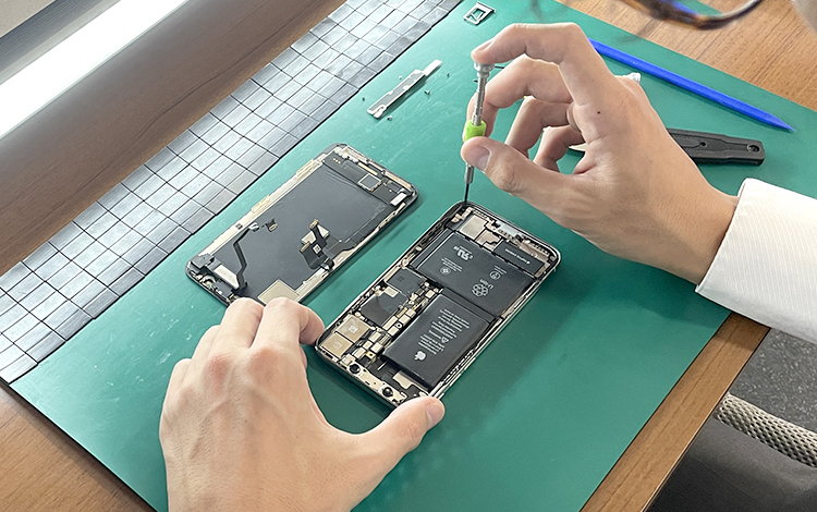 アイサポ大間々店 作業風景