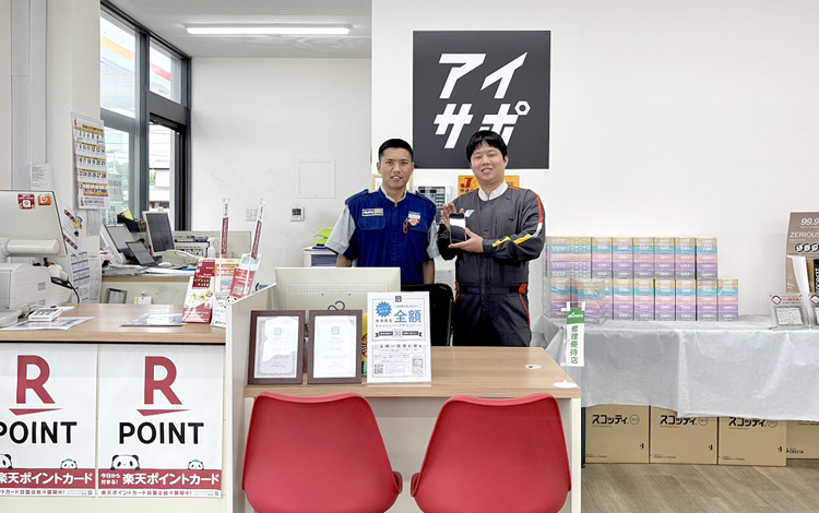 アイサポ八潮草加店 店内